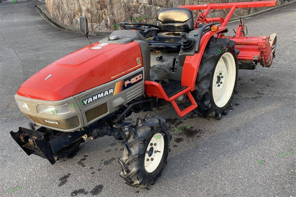 Купить трактор янмар для вспашки огорода